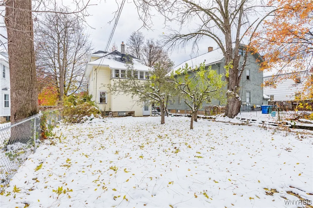 267 Flower City Park, Rochester, New York 14615, Rochester, New York 14615, 3 Bedrooms Bedrooms, 7 Rooms Rooms,1 BathroomBathrooms,Residential,For Sale,267 Flower City Park, Rochester, New York 14615,0,B1650500