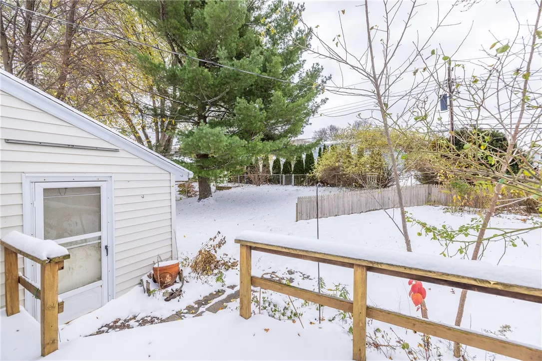 275 Sandalwood Drive, Greece, New York 14616, Greece, New York 14616, 2 Bedrooms Bedrooms, 5 Rooms Rooms,1 BathroomBathrooms,Residential,For Sale,275 Sandalwood Drive, Greece, New York 14616,0,R1641348