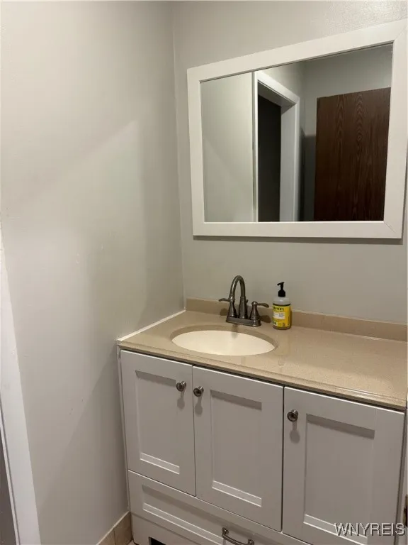 656 (rear Unit) Main Street, Aurora, New York 1405, Aurora, New York 14052, ,Commercial Lease,For Rent,656 (rear Unit) Main Street, Aurora, New York 1405,0,B1650642