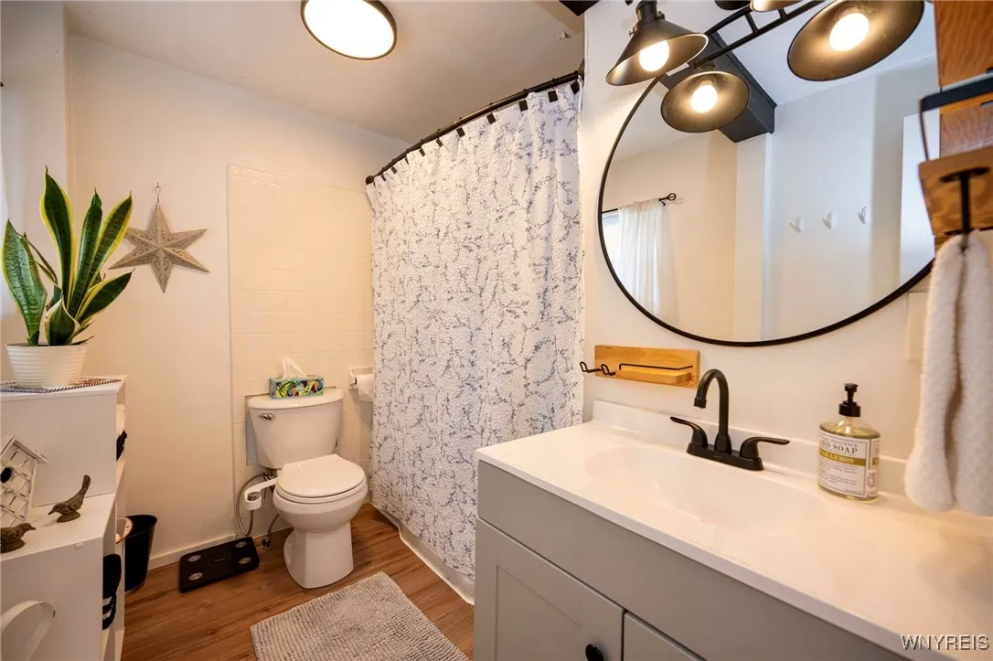 6614 Revere Drive, Evans, New York 14047, Evans, New York 14047, 2 Bedrooms Bedrooms, 5 Rooms Rooms,1 BathroomBathrooms,Residential,For Sale,6614 Revere Drive, Evans, New York 14047,0,B1650618