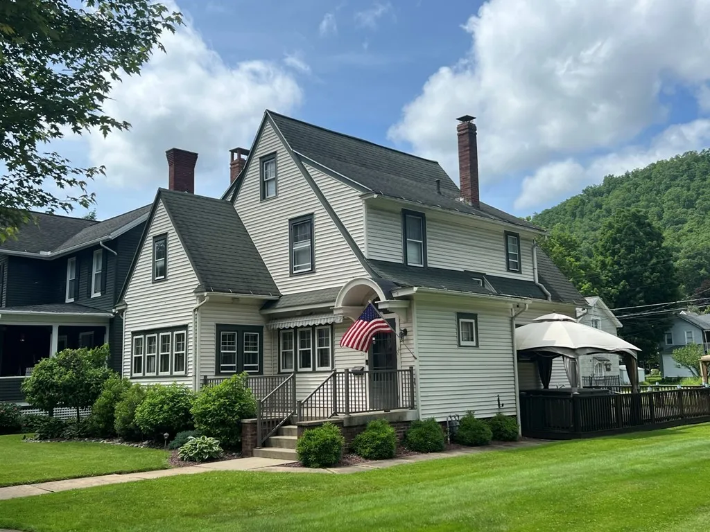114 West 4th Street, Emporium Boro, Pennsylvania 1, Emporium Boro, Pennsylvania 15834, 4 Bedrooms Bedrooms, 9 Rooms Rooms,1 BathroomBathrooms,Residential,For Sale,114 West 4th Street, Emporium Boro, Pennsylvania 1,0,R1650671