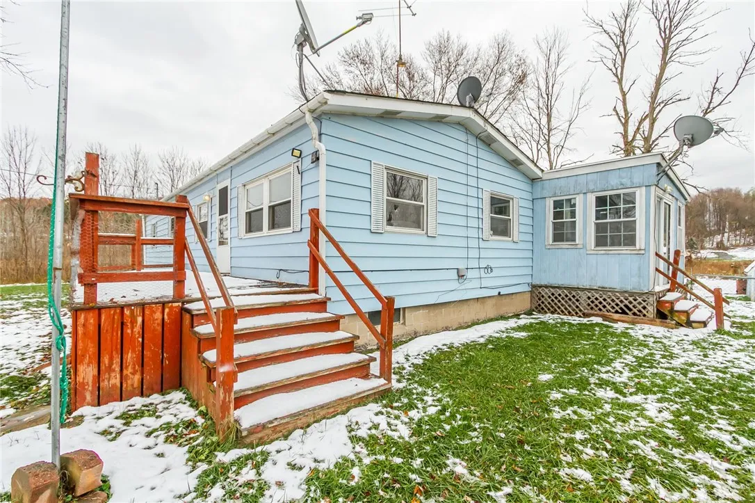 6928 State Route 31 East, Arcadia, New York 14513, Arcadia, New York 14513, 2 Bedrooms Bedrooms, 4 Rooms Rooms,1 BathroomBathrooms,Residential,For Sale,6928 State Route 31 East, Arcadia, New York 14513,0,R1650065