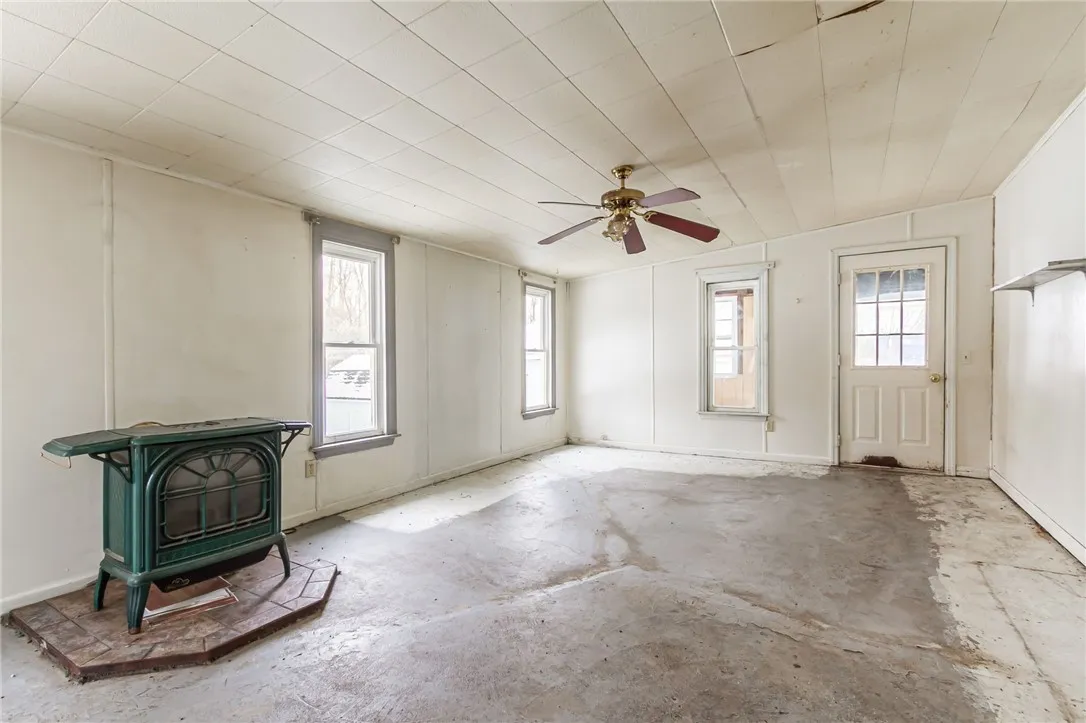 6928 State Route 31 East, Arcadia, New York 14513, Arcadia, New York 14513, 2 Bedrooms Bedrooms, 4 Rooms Rooms,1 BathroomBathrooms,Residential,For Sale,6928 State Route 31 East, Arcadia, New York 14513,0,R1650065