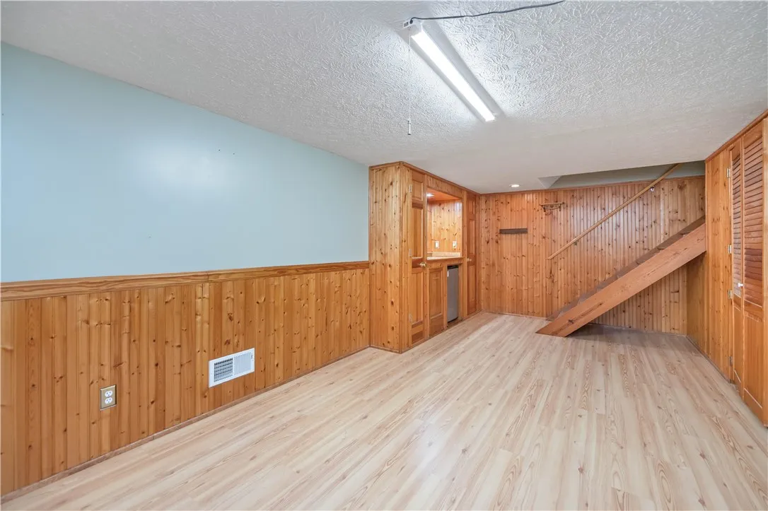 206 Greenway Boulevard, Riga, New York 14428, Riga, New York 14428, 3 Bedrooms Bedrooms, 8 Rooms Rooms,1 BathroomBathrooms,Residential,For Sale,206 Greenway Boulevard, Riga, New York 14428,0,R1650664