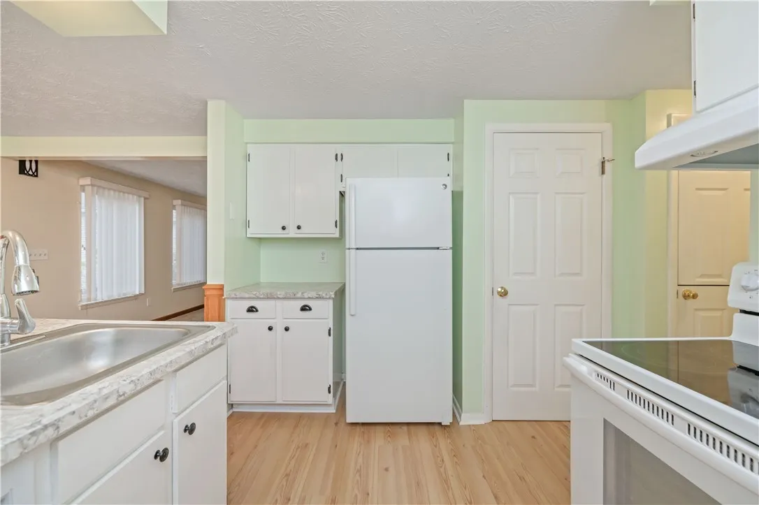 206 Greenway Boulevard, Riga, New York 14428, Riga, New York 14428, 3 Bedrooms Bedrooms, 8 Rooms Rooms,1 BathroomBathrooms,Residential,For Sale,206 Greenway Boulevard, Riga, New York 14428,0,R1650664