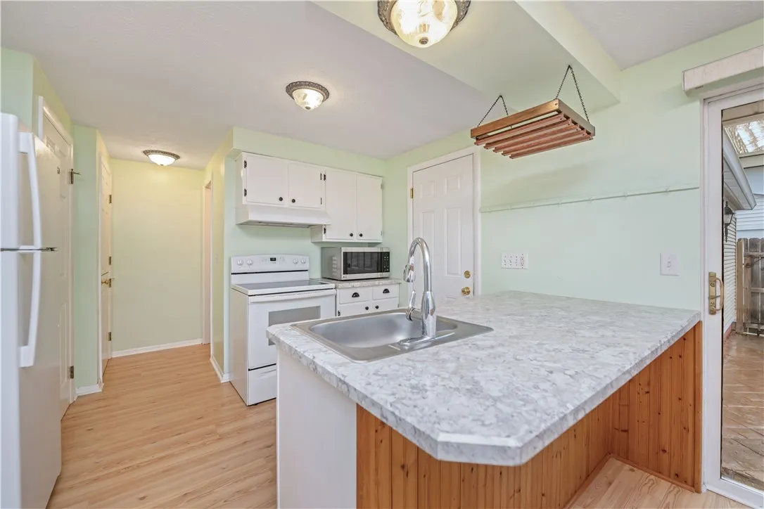 206 Greenway Boulevard, Riga, New York 14428, Riga, New York 14428, 3 Bedrooms Bedrooms, 8 Rooms Rooms,1 BathroomBathrooms,Residential,For Sale,206 Greenway Boulevard, Riga, New York 14428,0,R1650664