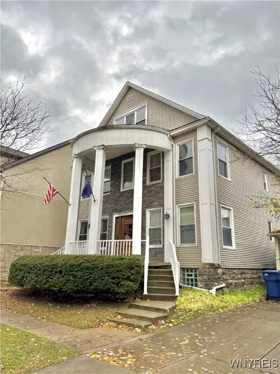 669 Potomac Avenue 1, Buffalo, New York 14222, Buffalo, New York 14222, 1 Bedroom Bedrooms, 4 Rooms Rooms,1 BathroomBathrooms,Residential Lease,For Rent,669 Potomac Avenue 1, Buffalo, New York 14222,0,B1650648