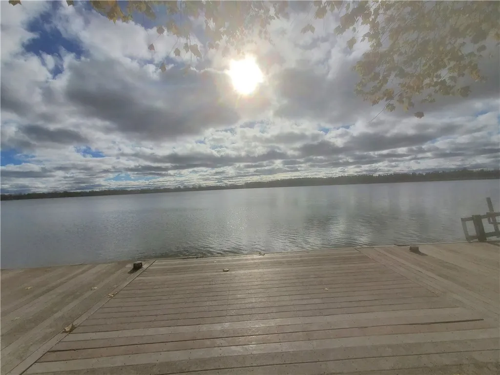 91 Shoreway Drive, Greece, New York 14612, Greece, New York 14612, 3 Bedrooms Bedrooms, 9 Rooms Rooms,2 BathroomsBathrooms,Residential,For Sale,91 Shoreway Drive, Greece, New York 14612,0,R1649982