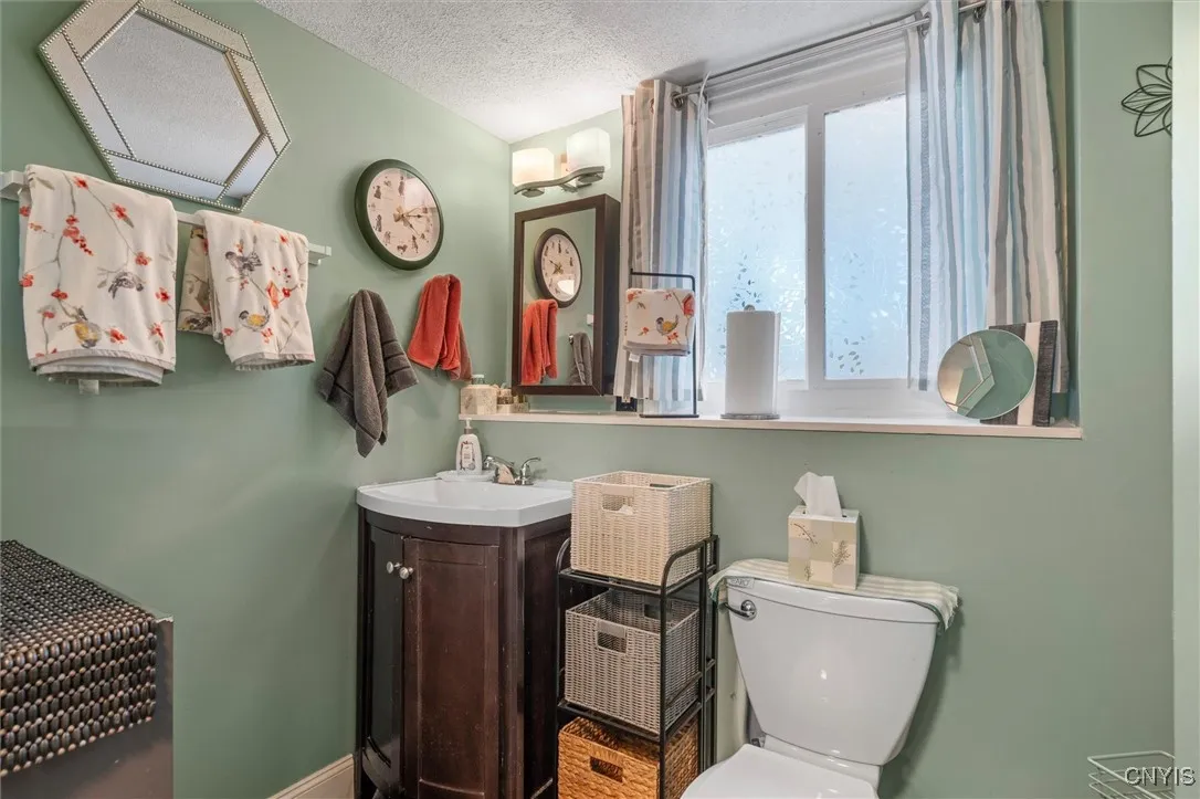 8221 Lucchesi Drive, Clay, New York 13041, Clay, New York 13041, 3 Bedrooms Bedrooms, 7 Rooms Rooms,2 BathroomsBathrooms,Residential,For Sale,8221 Lucchesi Drive, Clay, New York 13041,0,S1650439