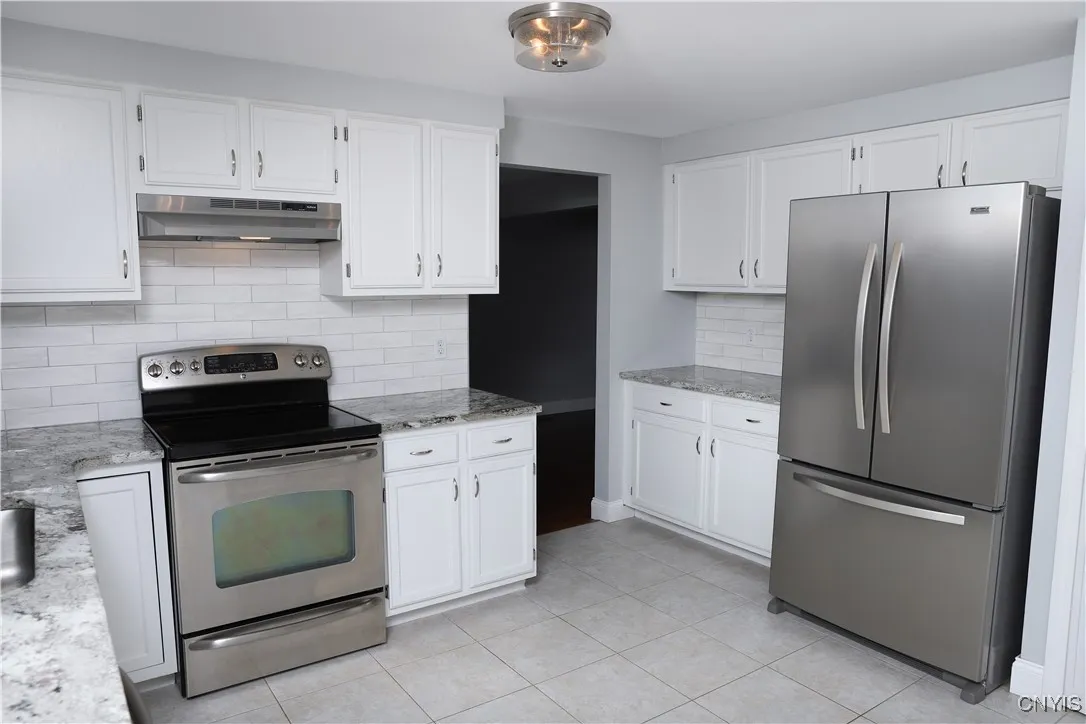 5238 Brescia, Clay, New York 13041, Clay, New York 13041, 4 Bedrooms Bedrooms, 10 Rooms Rooms,2 BathroomsBathrooms,Residential,For Sale,5238 Brescia, Clay, New York 13041,0,S1650614