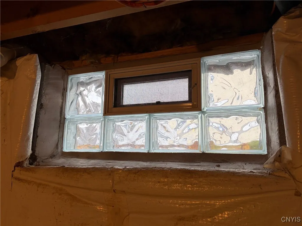 5238 Brescia, Clay, New York 13041, Clay, New York 13041, 4 Bedrooms Bedrooms, 10 Rooms Rooms,2 BathroomsBathrooms,Residential,For Sale,5238 Brescia, Clay, New York 13041,0,S1650614