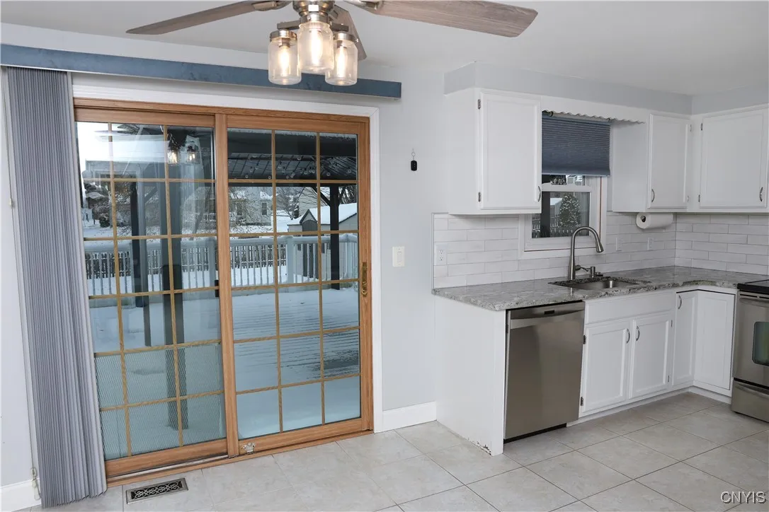 5238 Brescia, Clay, New York 13041, Clay, New York 13041, 4 Bedrooms Bedrooms, 10 Rooms Rooms,2 BathroomsBathrooms,Residential,For Sale,5238 Brescia, Clay, New York 13041,0,S1650614