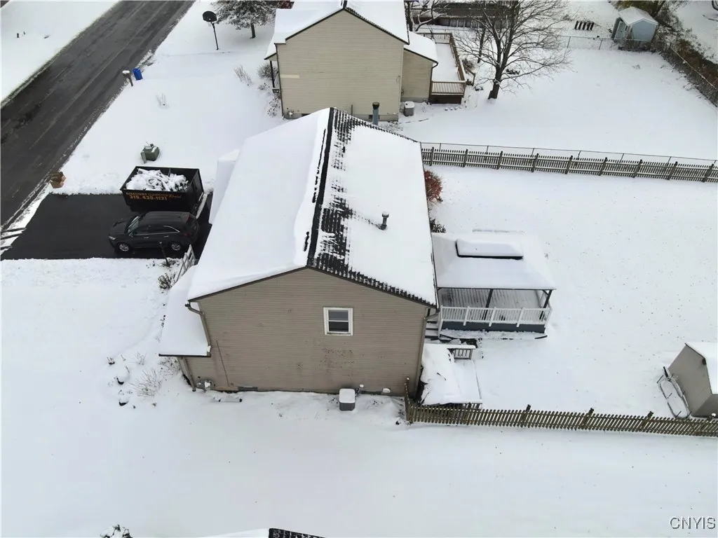 5238 Brescia, Clay, New York 13041, Clay, New York 13041, 4 Bedrooms Bedrooms, 10 Rooms Rooms,2 BathroomsBathrooms,Residential,For Sale,5238 Brescia, Clay, New York 13041,0,S1650614