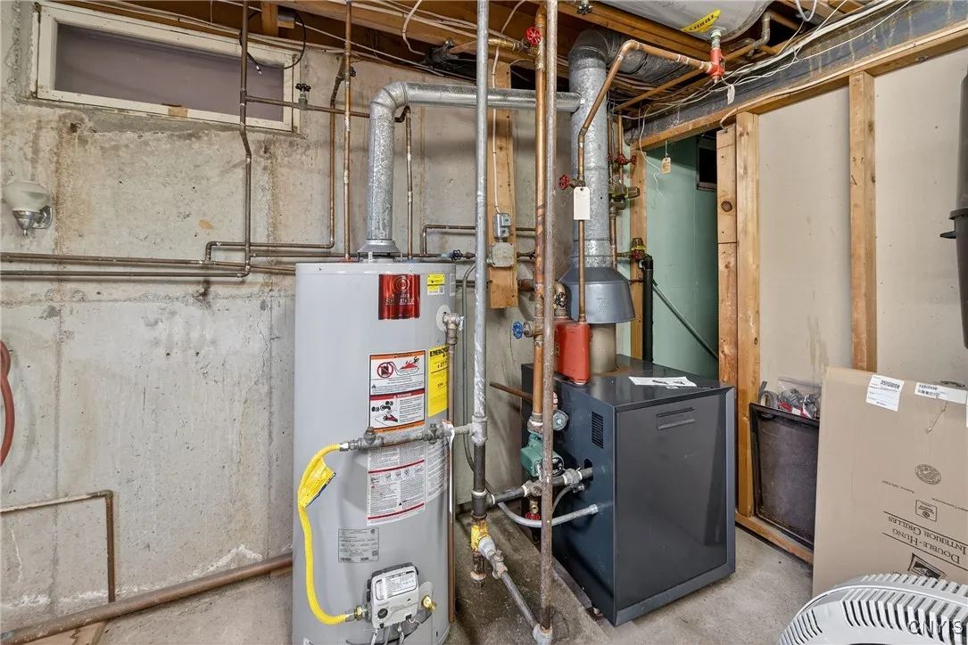 317 Barrett Lane, Sullivan, New York 13037, Sullivan, New York 13037, 4 Bedrooms Bedrooms, 10 Rooms Rooms,1 BathroomBathrooms,Residential,For Sale,317 Barrett Lane, Sullivan, New York 13037,0,S1650532