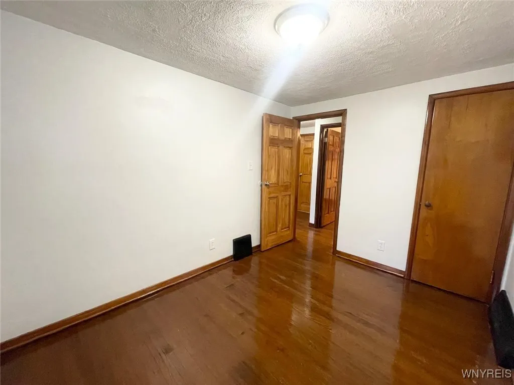 45 Unger Avenue, Buffalo, New York 14210, Buffalo, New York 14210, 3 Bedrooms Bedrooms, 6 Rooms Rooms,1 BathroomBathrooms,Residential,For Sale,45 Unger Avenue, Buffalo, New York 14210,0,B1650688