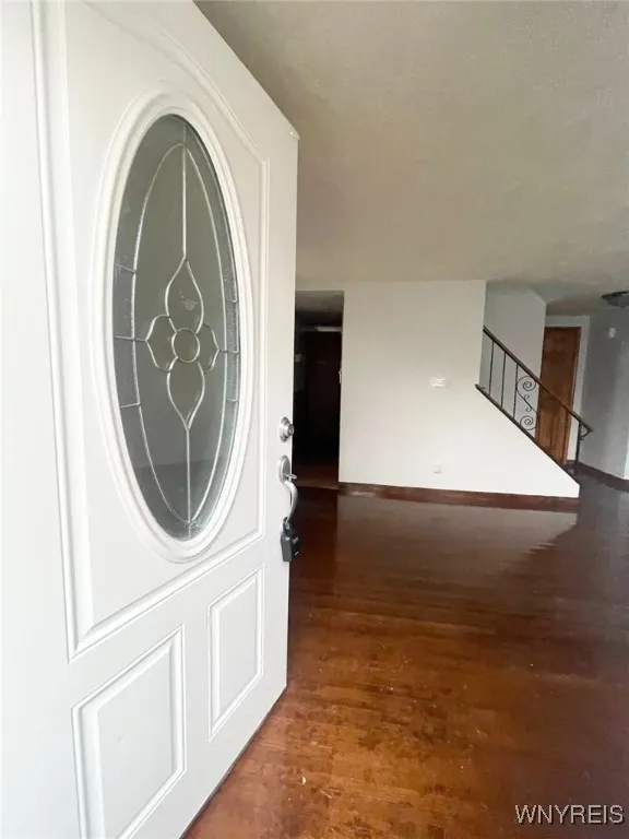 45 Unger Avenue, Buffalo, New York 14210, Buffalo, New York 14210, 3 Bedrooms Bedrooms, 6 Rooms Rooms,1 BathroomBathrooms,Residential,For Sale,45 Unger Avenue, Buffalo, New York 14210,0,B1650688