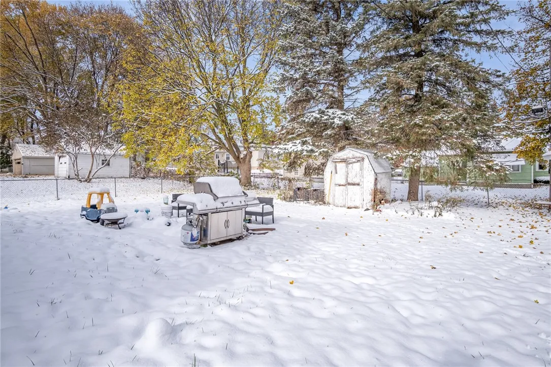 394 Laurelton Road, Irondequoit, New York 14609, Irondequoit, New York 14609, 2 Bedrooms Bedrooms, 5 Rooms Rooms,1 BathroomBathrooms,Residential,For Sale,394 Laurelton Road, Irondequoit, New York 14609,0,R1650230