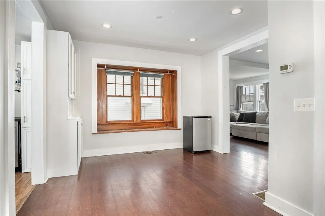 394 Laurelton Road, Irondequoit, New York 14609, Irondequoit, New York 14609, 2 Bedrooms Bedrooms, 5 Rooms Rooms,1 BathroomBathrooms,Residential,For Sale,394 Laurelton Road, Irondequoit, New York 14609,0,R1650230