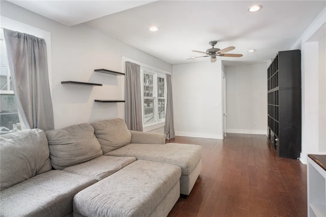 394 Laurelton Road, Irondequoit, New York 14609, Irondequoit, New York 14609, 2 Bedrooms Bedrooms, 5 Rooms Rooms,1 BathroomBathrooms,Residential,For Sale,394 Laurelton Road, Irondequoit, New York 14609,0,R1650230