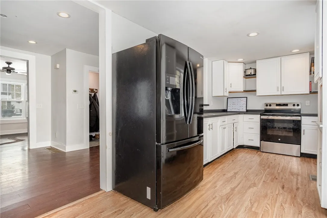 394 Laurelton Road, Irondequoit, New York 14609, Irondequoit, New York 14609, 2 Bedrooms Bedrooms, 5 Rooms Rooms,1 BathroomBathrooms,Residential,For Sale,394 Laurelton Road, Irondequoit, New York 14609,0,R1650230