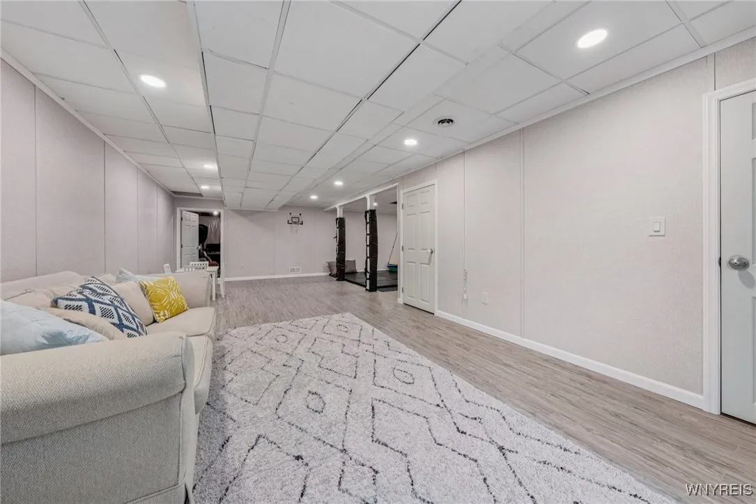 48 Worthington Lane, Lancaster, New York 14086, Lancaster, New York 14086, 4 Bedrooms Bedrooms, 9 Rooms Rooms,2 BathroomsBathrooms,Residential,For Sale,48 Worthington Lane, Lancaster, New York 14086,0,B1650690