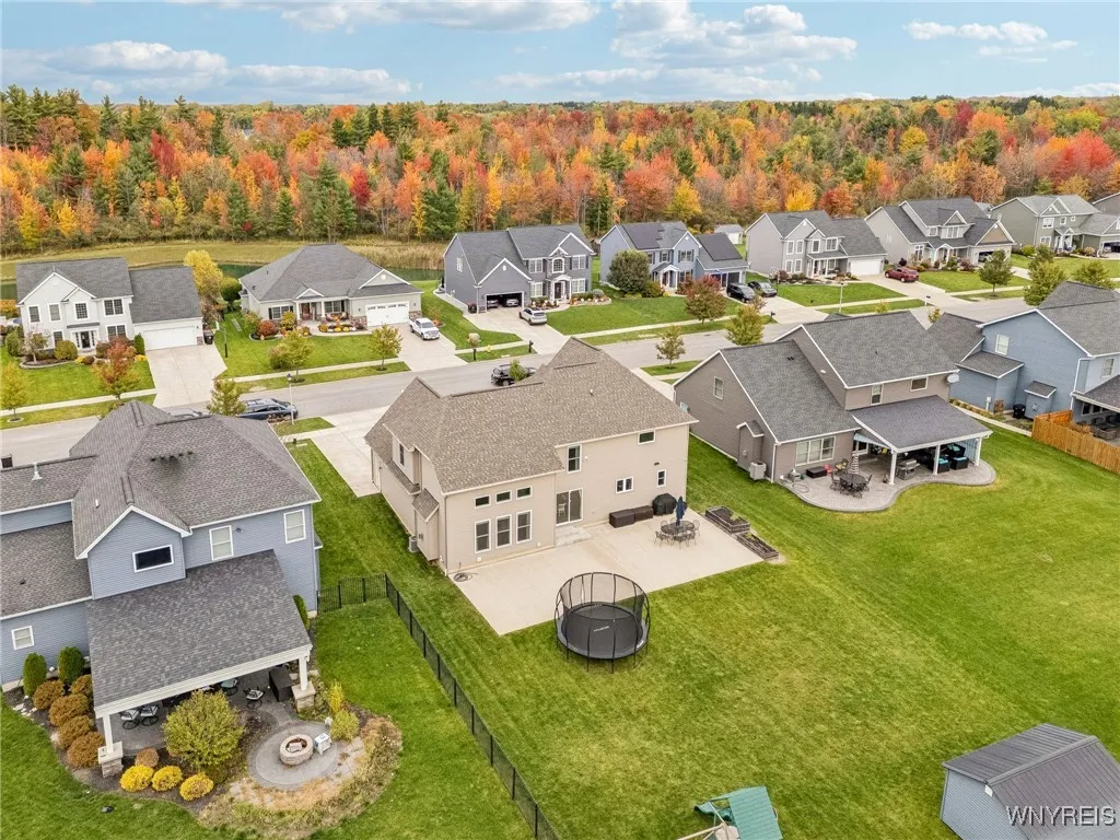 48 Worthington Lane, Lancaster, New York 14086, Lancaster, New York 14086, 4 Bedrooms Bedrooms, 9 Rooms Rooms,2 BathroomsBathrooms,Residential,For Sale,48 Worthington Lane, Lancaster, New York 14086,0,B1650690