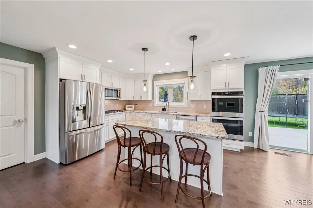 48 Worthington Lane, Lancaster, New York 14086, Lancaster, New York 14086, 4 Bedrooms Bedrooms, 9 Rooms Rooms,2 BathroomsBathrooms,Residential,For Sale,48 Worthington Lane, Lancaster, New York 14086,0,B1650690