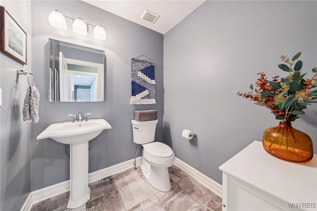 48 Worthington Lane, Lancaster, New York 14086, Lancaster, New York 14086, 4 Bedrooms Bedrooms, 9 Rooms Rooms,2 BathroomsBathrooms,Residential,For Sale,48 Worthington Lane, Lancaster, New York 14086,0,B1650690