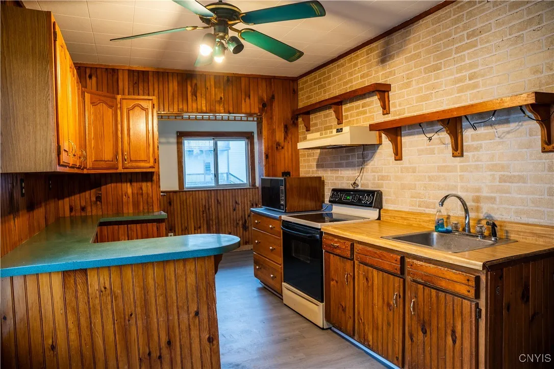 628 John Street, Little Falls City, New York 13365, Little Falls City, New York 13365, 6 Bedrooms Bedrooms, ,4 BathroomsBathrooms,Residential,For Sale,628 John Street, Little Falls City, New York 13365,0,S1650695