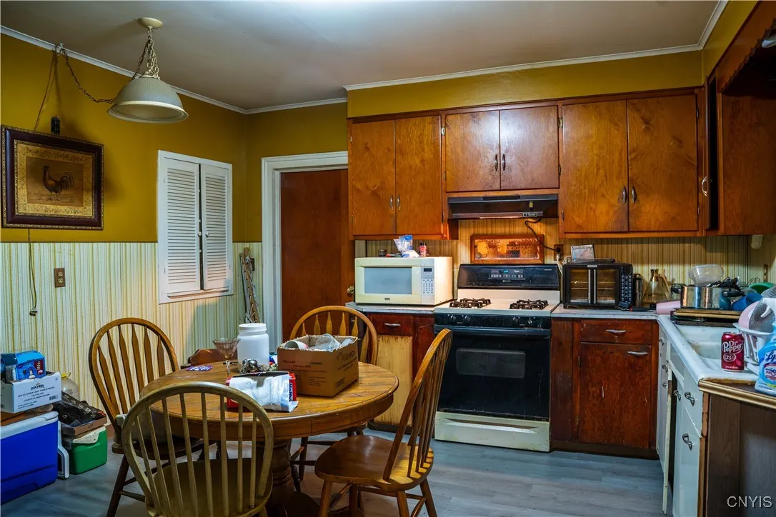 628 John Street, Little Falls City, New York 13365, Little Falls City, New York 13365, 6 Bedrooms Bedrooms, ,4 BathroomsBathrooms,Residential,For Sale,628 John Street, Little Falls City, New York 13365,0,S1650695