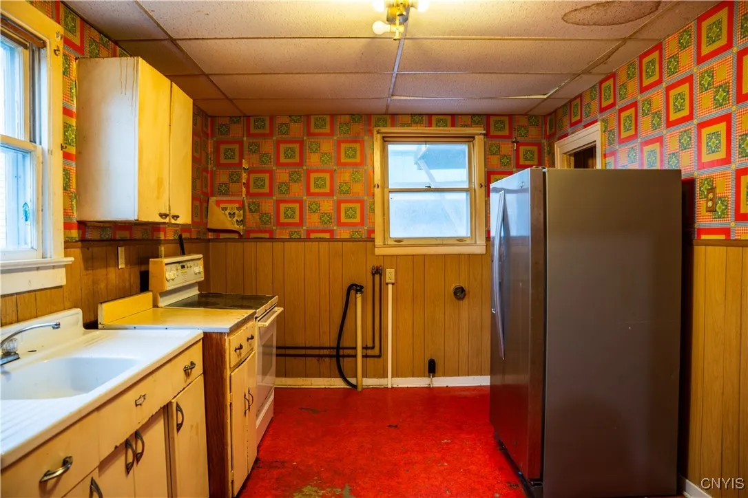 628 John Street, Little Falls City, New York 13365, Little Falls City, New York 13365, 6 Bedrooms Bedrooms, ,4 BathroomsBathrooms,Residential,For Sale,628 John Street, Little Falls City, New York 13365,0,S1650695