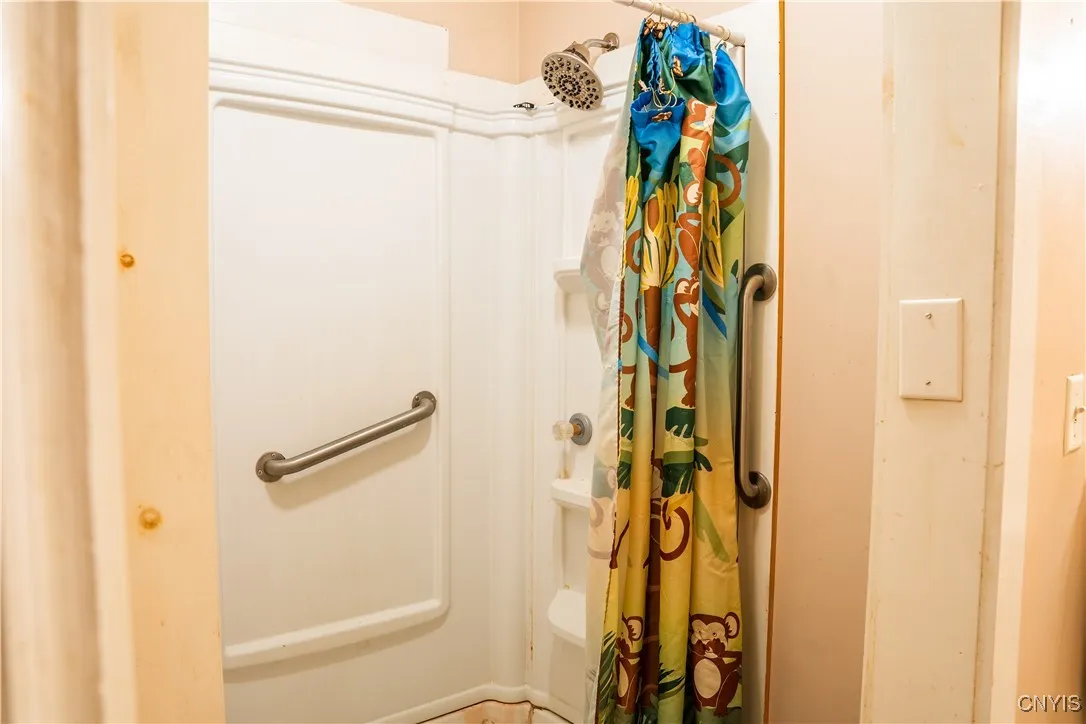 628 John Street, Little Falls City, New York 13365, Little Falls City, New York 13365, 6 Bedrooms Bedrooms, ,4 BathroomsBathrooms,Residential,For Sale,628 John Street, Little Falls City, New York 13365,0,S1650695