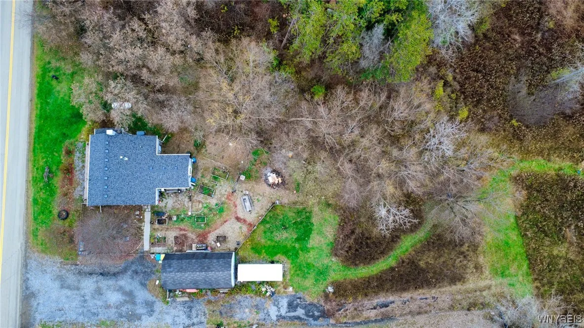 5527 East Creek Road, Wales, New York 14139, Wales, New York 14139, 3 Bedrooms Bedrooms, 6 Rooms Rooms,1 BathroomBathrooms,Residential,For Sale,5527 East Creek Road, Wales, New York 14139,0,B1650413