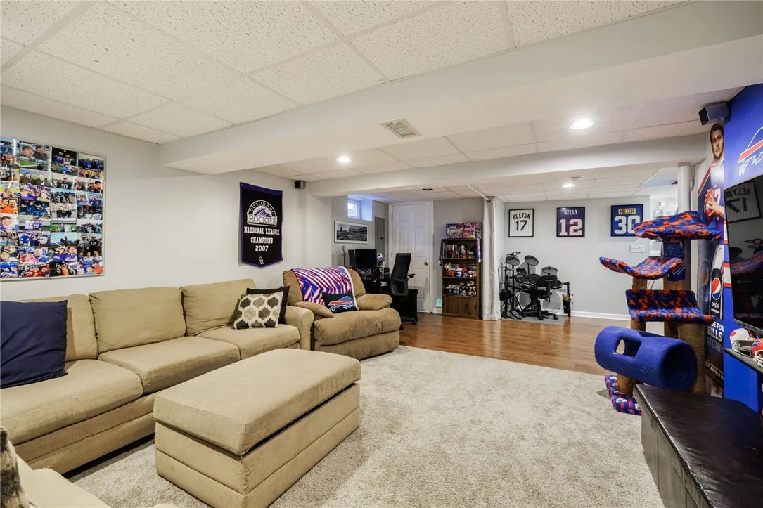 28 Osprey Drive, Henrietta, New York 14586, Henrietta, New York 14586, 3 Bedrooms Bedrooms, 7 Rooms Rooms,1 BathroomBathrooms,Residential,For Sale,28 Osprey Drive, Henrietta, New York 14586,0,R1650636