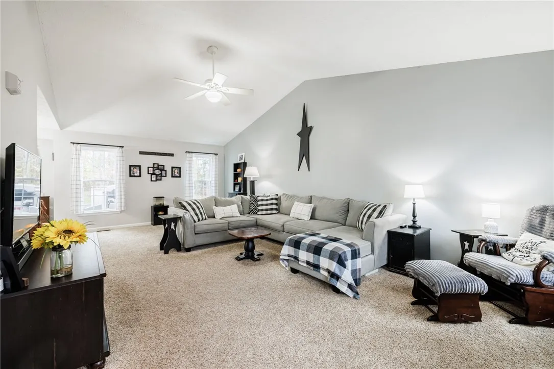 28 Osprey Drive, Henrietta, New York 14586, Henrietta, New York 14586, 3 Bedrooms Bedrooms, 7 Rooms Rooms,1 BathroomBathrooms,Residential,For Sale,28 Osprey Drive, Henrietta, New York 14586,0,R1650636