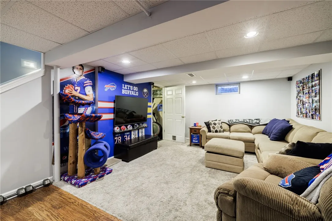 28 Osprey Drive, Henrietta, New York 14586, Henrietta, New York 14586, 3 Bedrooms Bedrooms, 7 Rooms Rooms,1 BathroomBathrooms,Residential,For Sale,28 Osprey Drive, Henrietta, New York 14586,0,R1650636