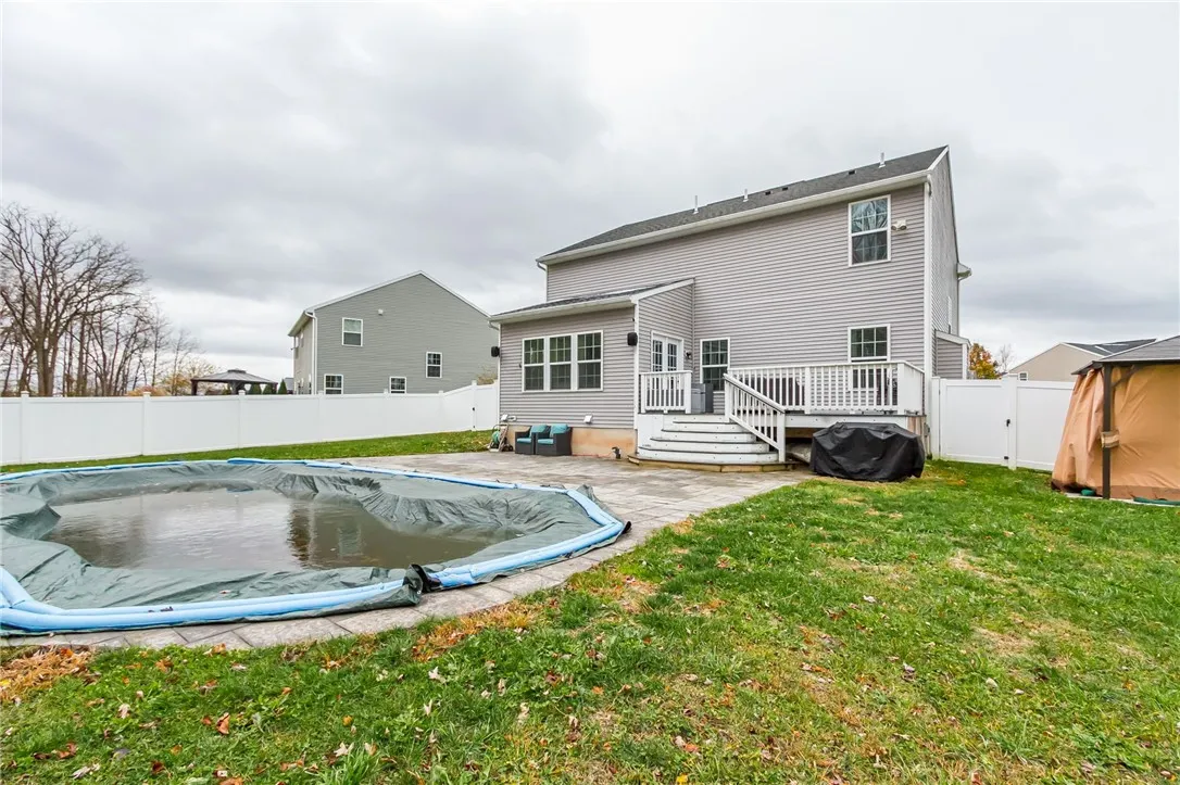 5861 Tweed Trail, Farmington, New York 14425, Farmington, New York 14425, 4 Bedrooms Bedrooms, 8 Rooms Rooms,2 BathroomsBathrooms,Residential,For Sale,5861 Tweed Trail, Farmington, New York 14425,0,R1650702