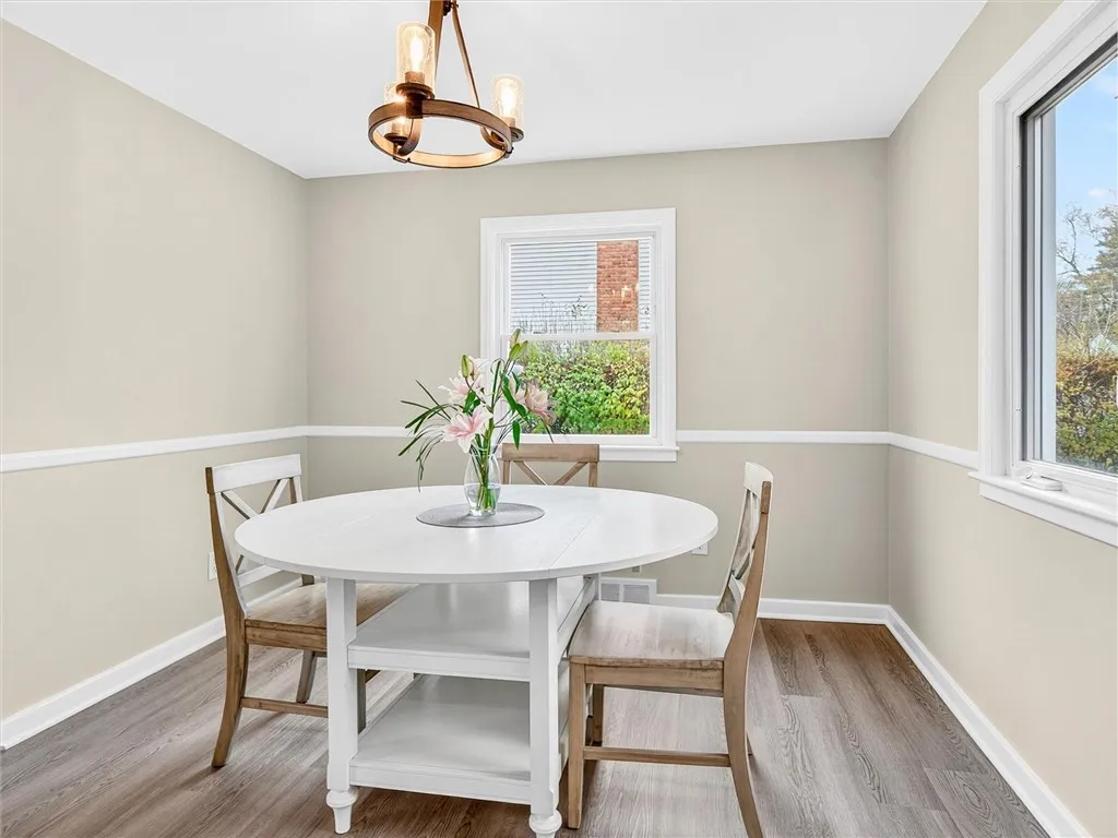 79 Mareeta Road, Gates, New York 14624, Gates, New York 14624, 3 Bedrooms Bedrooms, 7 Rooms Rooms,1 BathroomBathrooms,Residential,For Sale,79 Mareeta Road, Gates, New York 14624,0,R1650557