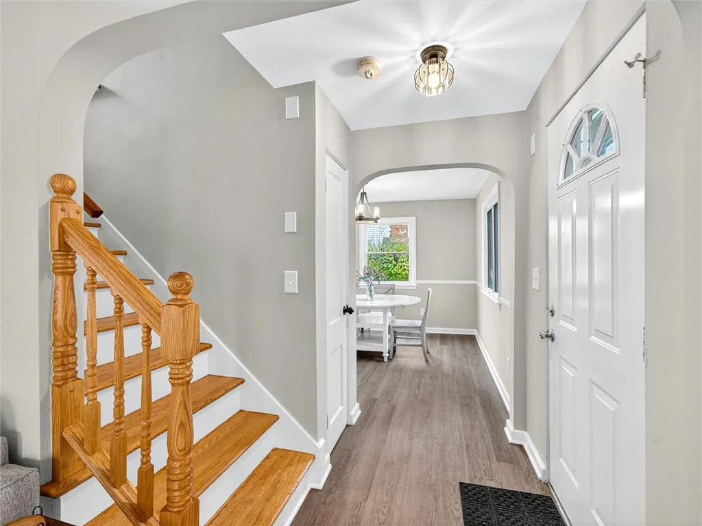 79 Mareeta Road, Gates, New York 14624, Gates, New York 14624, 3 Bedrooms Bedrooms, 7 Rooms Rooms,1 BathroomBathrooms,Residential,For Sale,79 Mareeta Road, Gates, New York 14624,0,R1650557