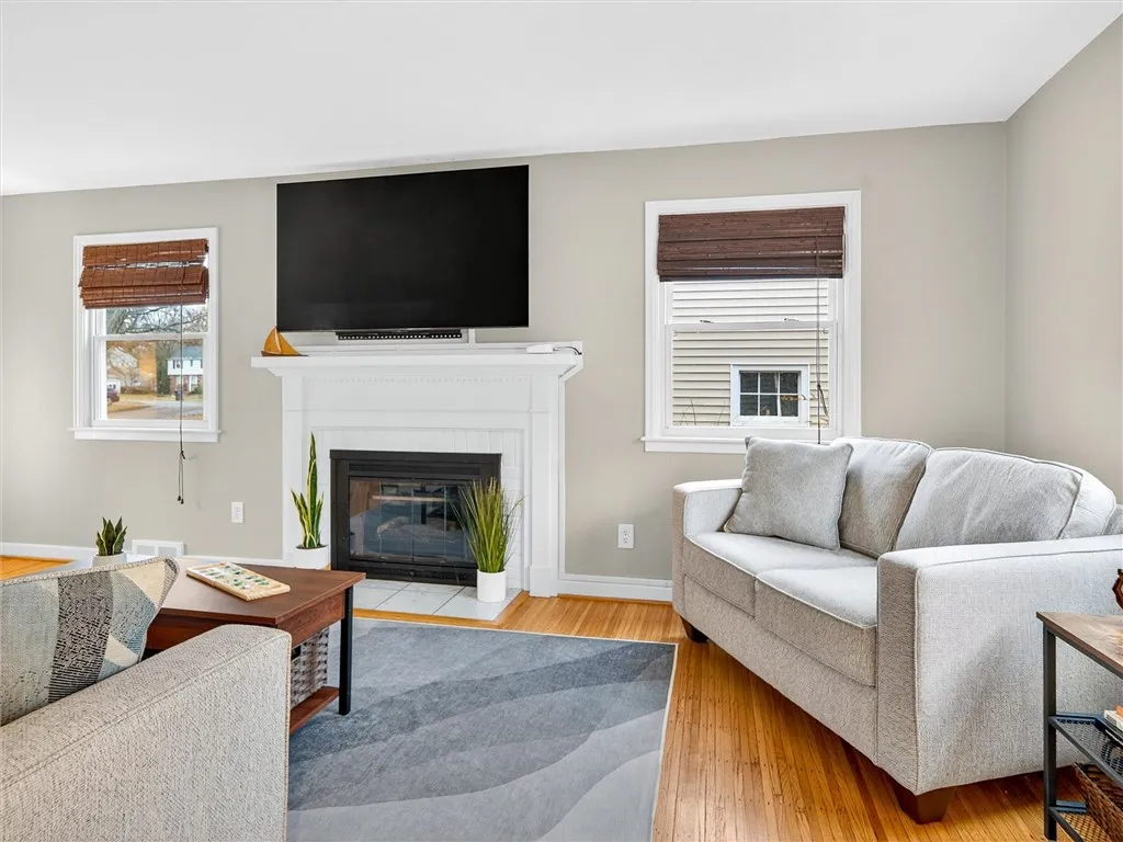 79 Mareeta Road, Gates, New York 14624, Gates, New York 14624, 3 Bedrooms Bedrooms, 7 Rooms Rooms,1 BathroomBathrooms,Residential,For Sale,79 Mareeta Road, Gates, New York 14624,0,R1650557