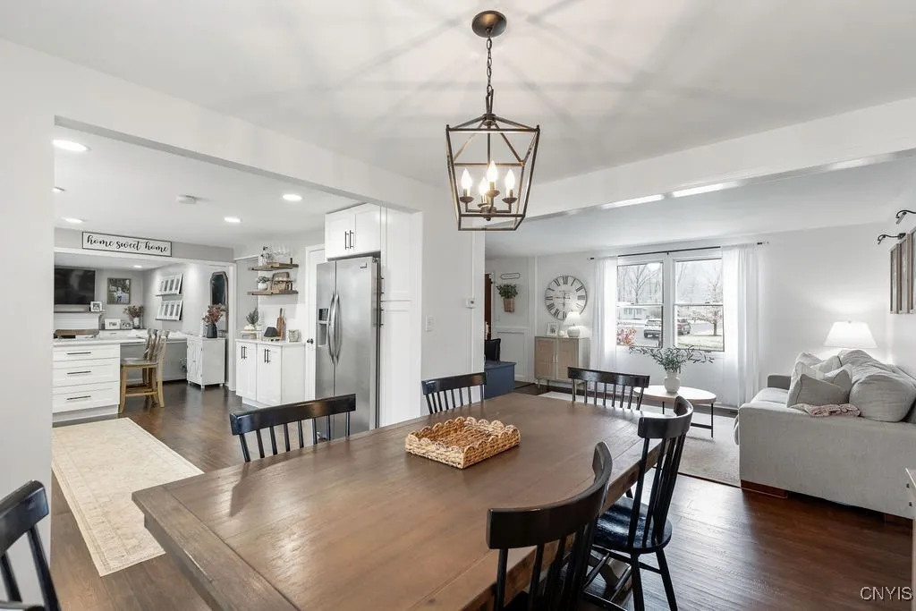 4265 Inverrary Drive, Clay, New York 13090, Clay, New York 13090, 3 Bedrooms Bedrooms, 8 Rooms Rooms,2 BathroomsBathrooms,Residential,For Sale,4265 Inverrary Drive, Clay, New York 13090,0,S1649713