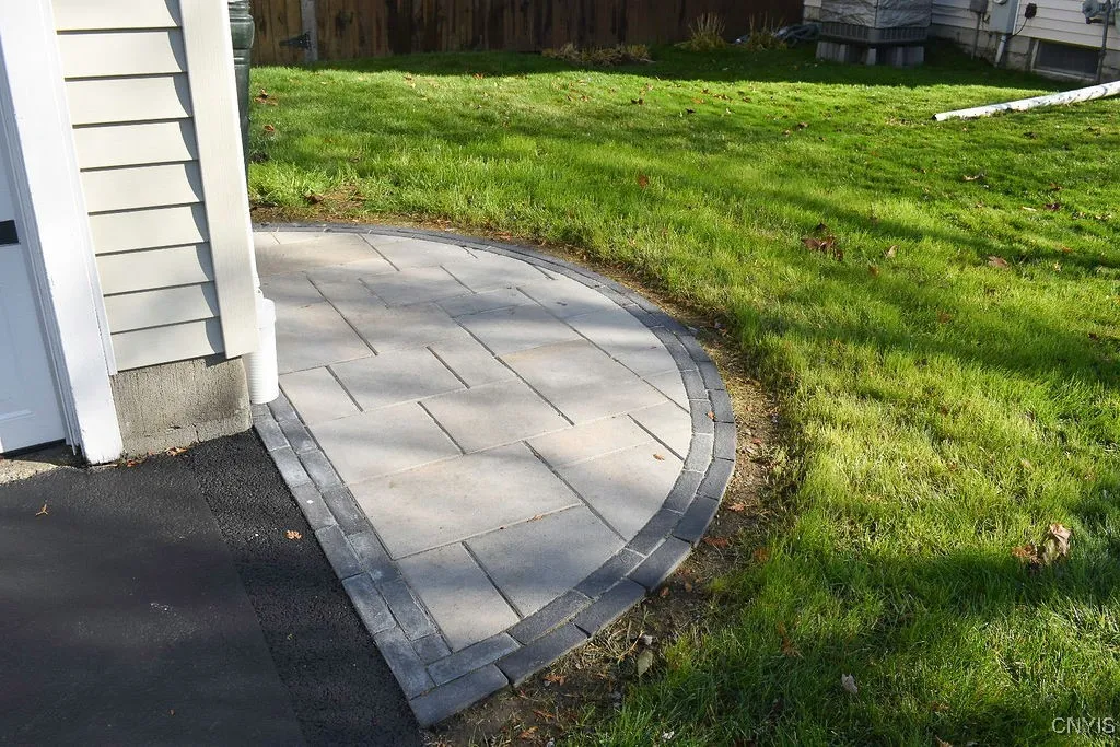 4265 Inverrary Drive, Clay, New York 13090, Clay, New York 13090, 3 Bedrooms Bedrooms, 8 Rooms Rooms,2 BathroomsBathrooms,Residential,For Sale,4265 Inverrary Drive, Clay, New York 13090,0,S1649713