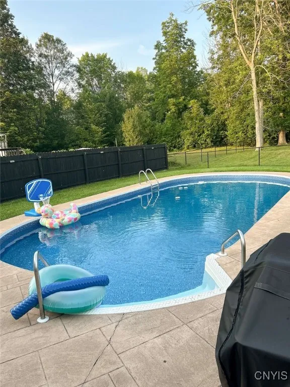 4265 Inverrary Drive, Clay, New York 13090, Clay, New York 13090, 3 Bedrooms Bedrooms, 8 Rooms Rooms,2 BathroomsBathrooms,Residential,For Sale,4265 Inverrary Drive, Clay, New York 13090,0,S1649713