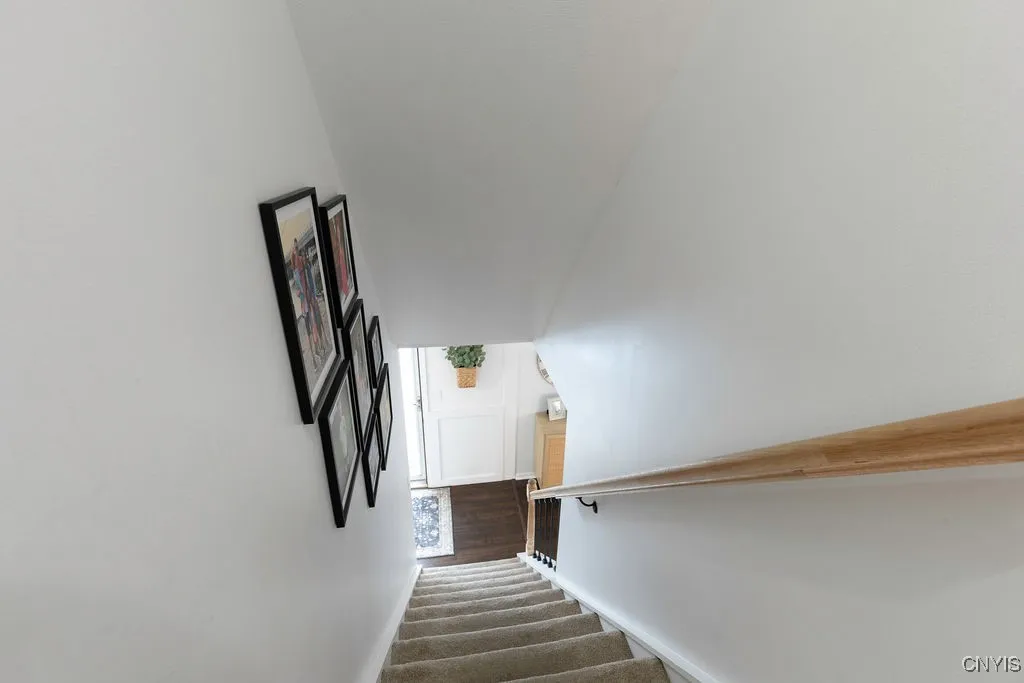 4265 Inverrary Drive, Clay, New York 13090, Clay, New York 13090, 3 Bedrooms Bedrooms, 8 Rooms Rooms,2 BathroomsBathrooms,Residential,For Sale,4265 Inverrary Drive, Clay, New York 13090,0,S1649713