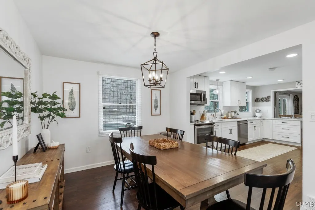 4265 Inverrary Drive, Clay, New York 13090, Clay, New York 13090, 3 Bedrooms Bedrooms, 8 Rooms Rooms,2 BathroomsBathrooms,Residential,For Sale,4265 Inverrary Drive, Clay, New York 13090,0,S1649713