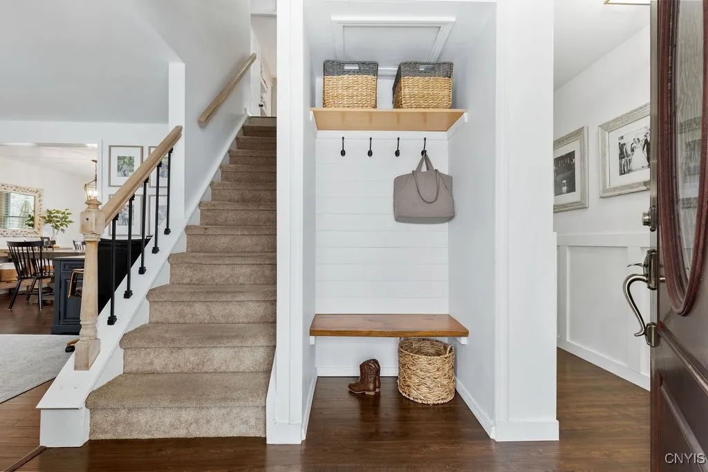 4265 Inverrary Drive, Clay, New York 13090, Clay, New York 13090, 3 Bedrooms Bedrooms, 8 Rooms Rooms,2 BathroomsBathrooms,Residential,For Sale,4265 Inverrary Drive, Clay, New York 13090,0,S1649713