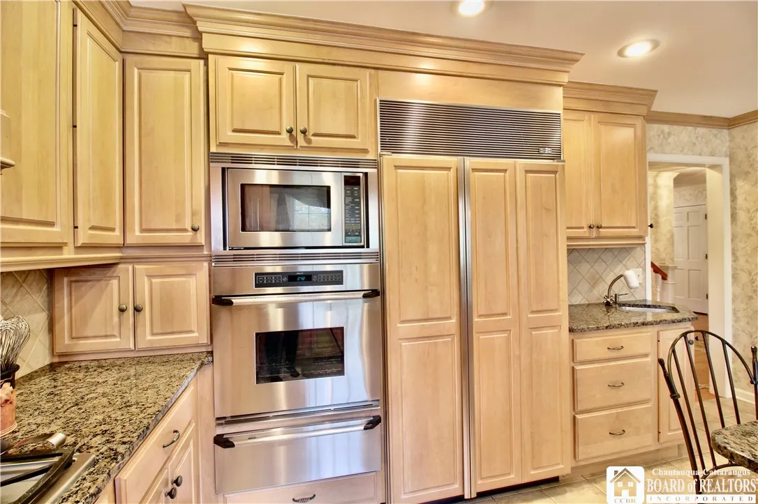 67 Warwick Road, Ellicott, New York 14701, Ellicott, New York 14701, 4 Bedrooms Bedrooms, 14 Rooms Rooms,4 BathroomsBathrooms,Residential,For Sale,67 Warwick Road, Ellicott, New York 14701,0,R1648468