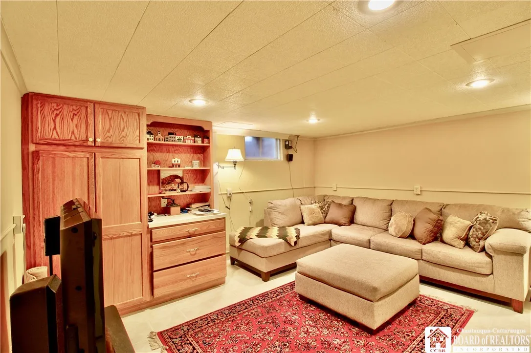 67 Warwick Road, Ellicott, New York 14701, Ellicott, New York 14701, 4 Bedrooms Bedrooms, 14 Rooms Rooms,4 BathroomsBathrooms,Residential,For Sale,67 Warwick Road, Ellicott, New York 14701,0,R1648468