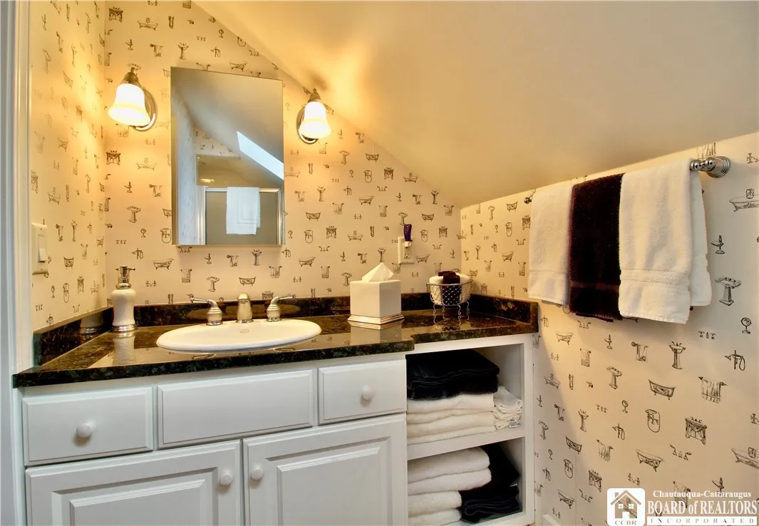 67 Warwick Road, Ellicott, New York 14701, Ellicott, New York 14701, 4 Bedrooms Bedrooms, 14 Rooms Rooms,4 BathroomsBathrooms,Residential,For Sale,67 Warwick Road, Ellicott, New York 14701,0,R1648468