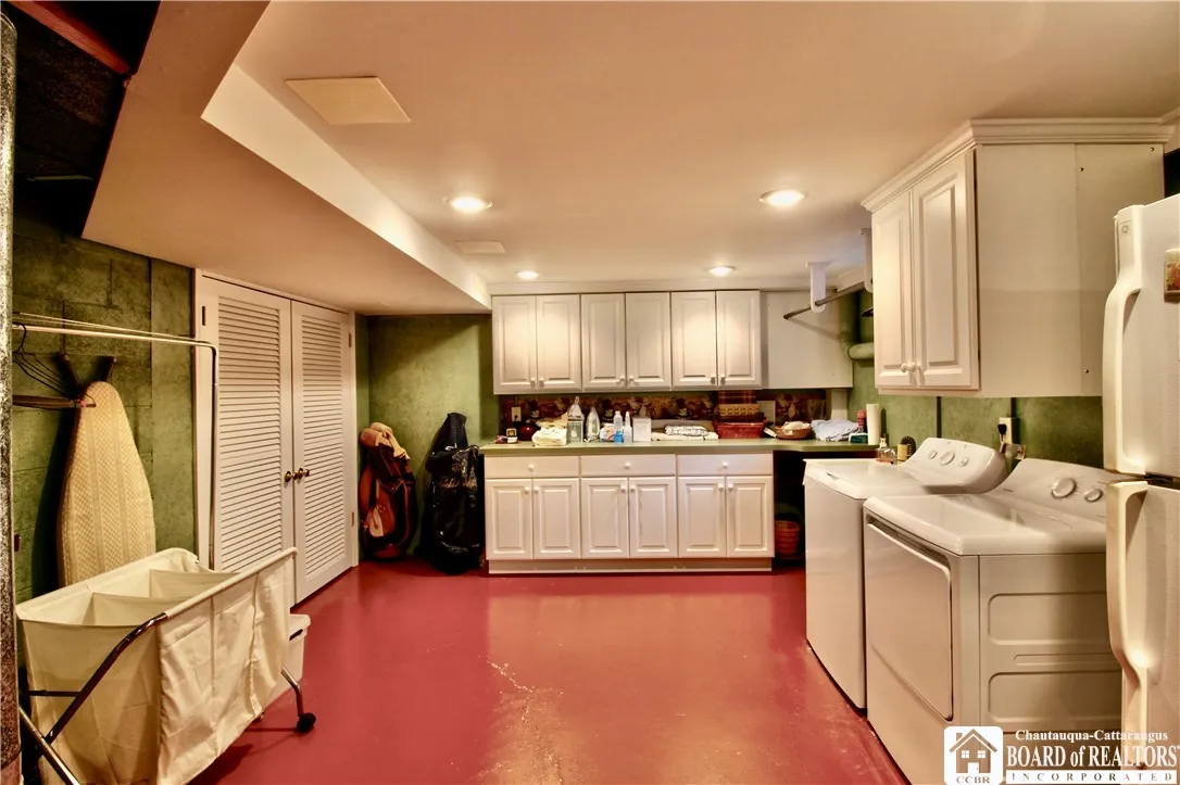 67 Warwick Road, Ellicott, New York 14701, Ellicott, New York 14701, 4 Bedrooms Bedrooms, 14 Rooms Rooms,4 BathroomsBathrooms,Residential,For Sale,67 Warwick Road, Ellicott, New York 14701,0,R1648468
